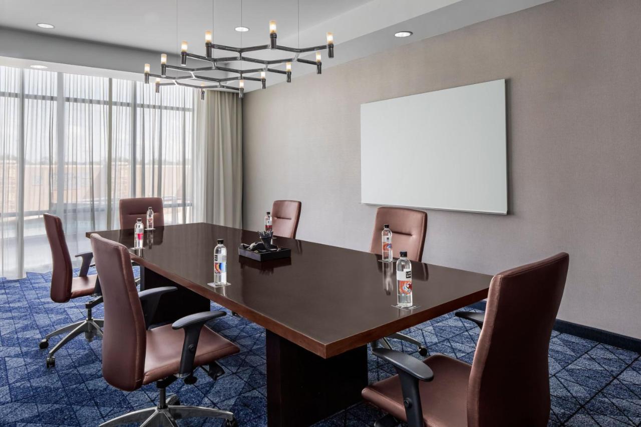 Courtyard By Marriott San Angelo Hotell Exteriör bild